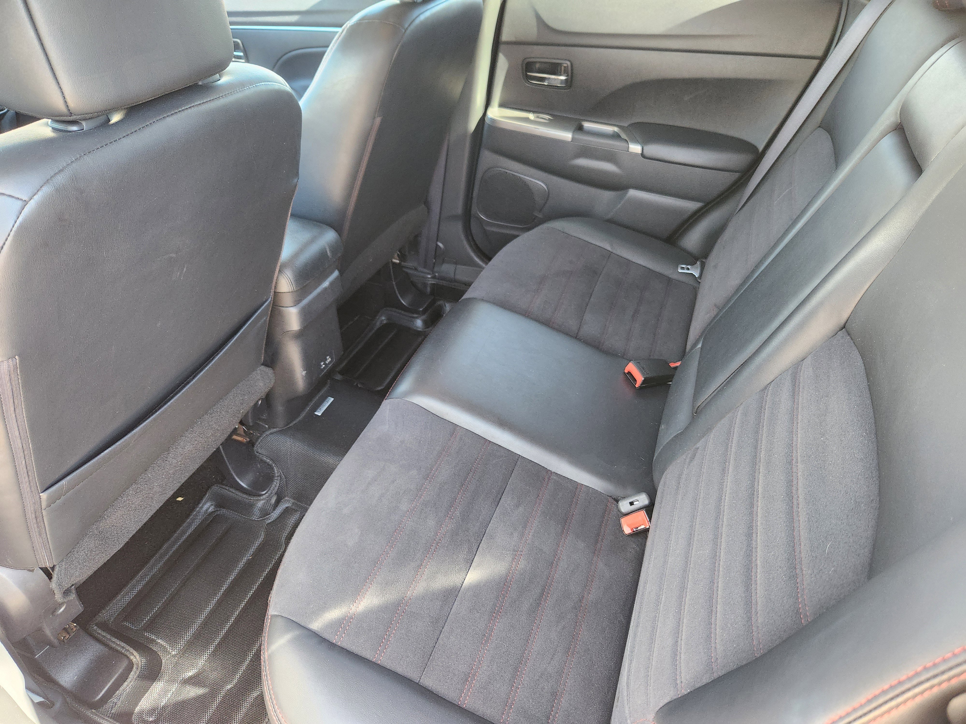 Used 2023 Mitsubishi Outlander Sport SE image 21