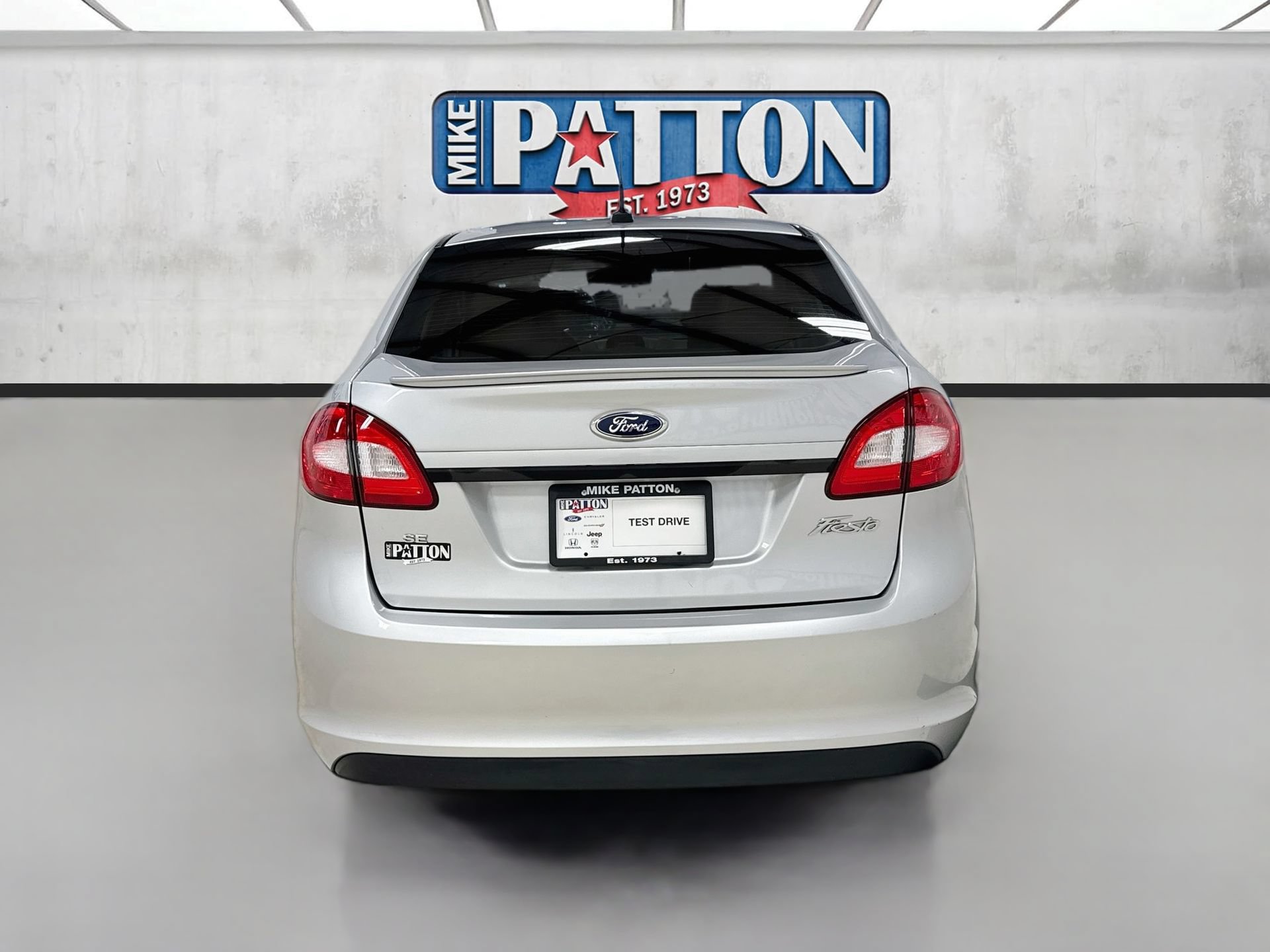 Used 2013 Ford Fiesta SE FWD image 6