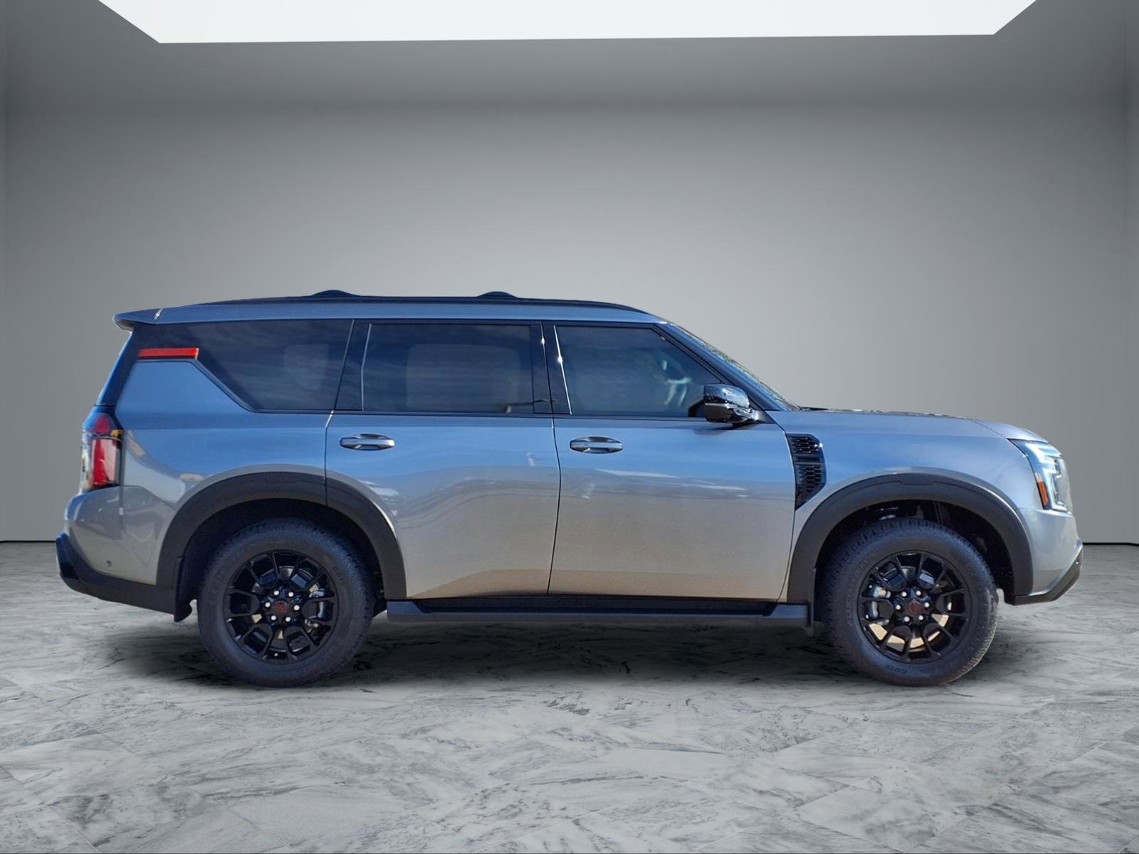 Used 2025 Nissan Armada PRO-4X w/ Pro-4X Premium Package image 8