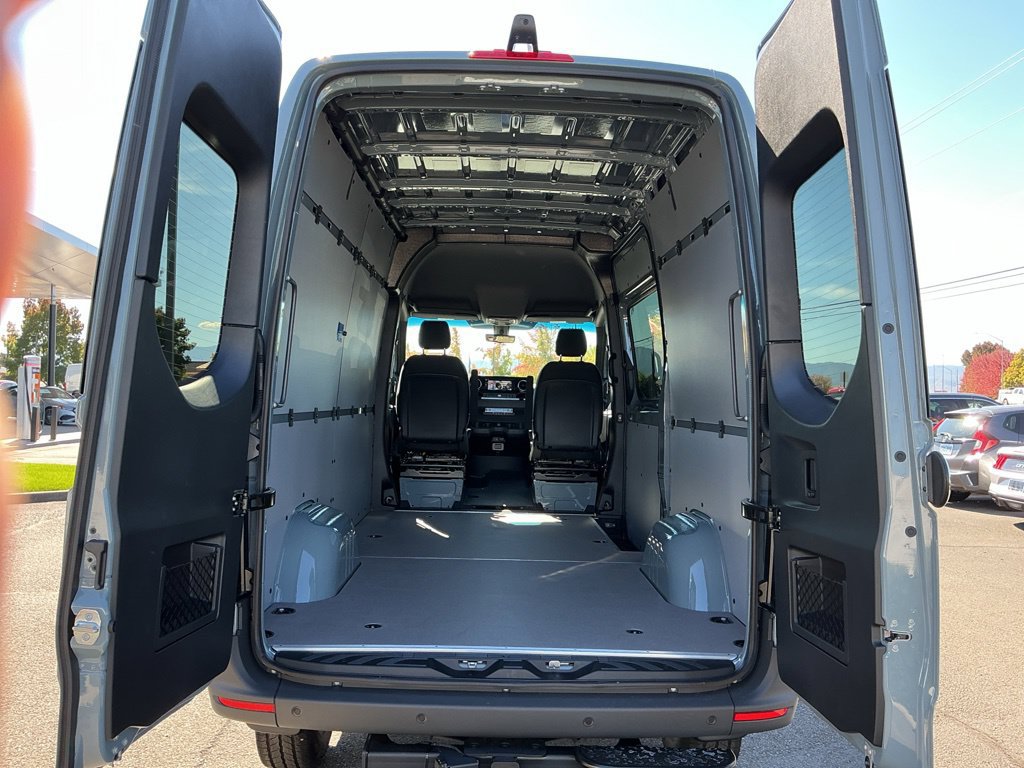 New 2026 Mercedes-Benz Sprinter 2500 image 25