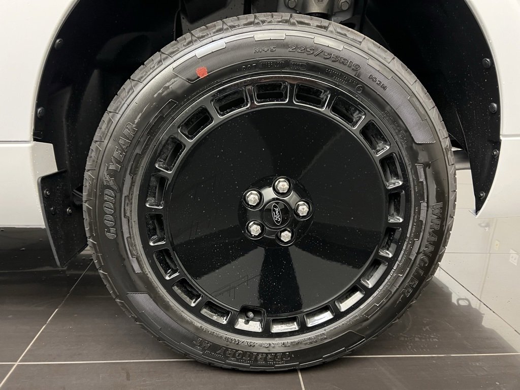 New 2025 Ford Maverick Lobo image 7