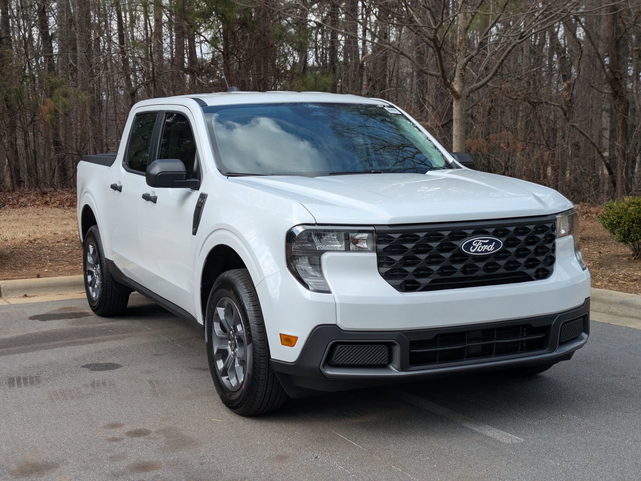 New 2026 Ford Maverick XLT FWD image 2