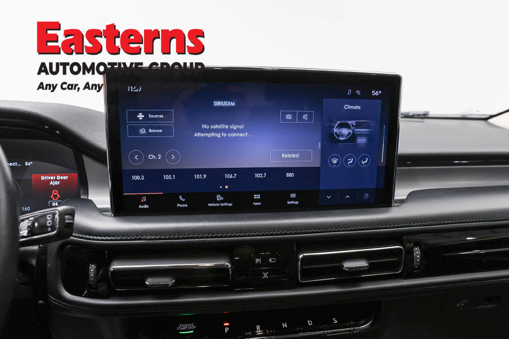 Used 2023 Lincoln Nautilus AWD image 12