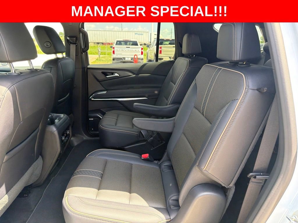 Used 2026 Chevrolet Traverse High Country AWD/4WD image 8