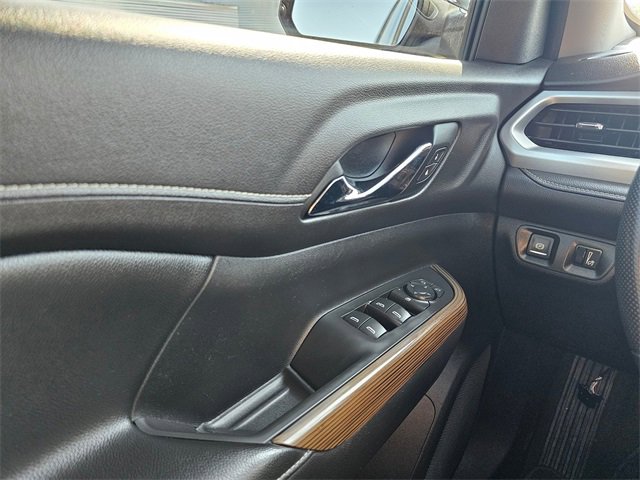 Used 2021 GMC Acadia SLE image 29