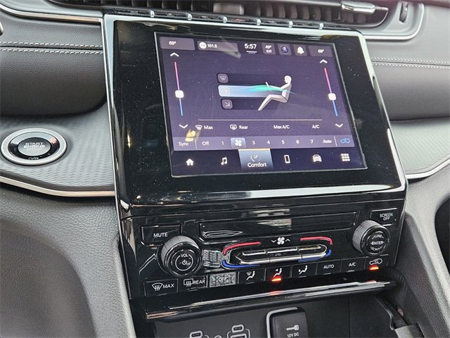 Used 2025 Jeep Grand Cherokee Laredo X image 16