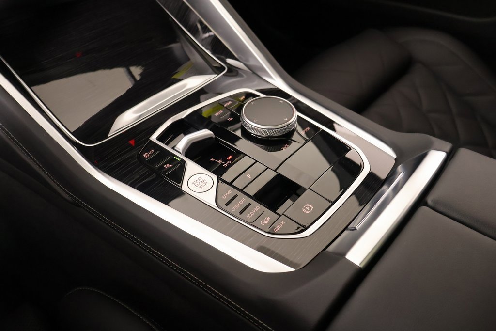 New 2026 BMW X6 xDrive40i w/ Climate Comfort Package image 9