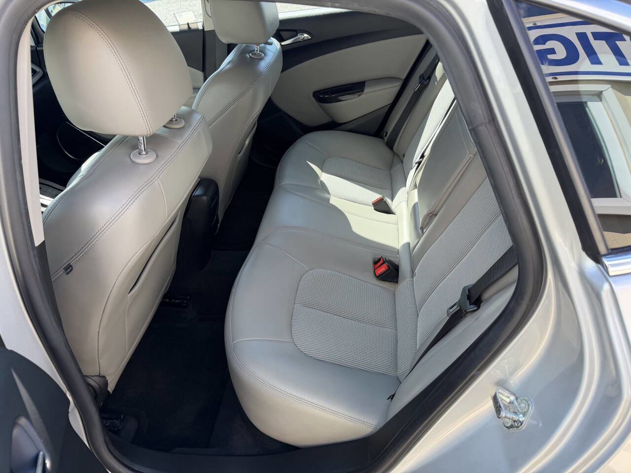 Used 2015 Buick Verano w/ Comfort Package FWD image 18