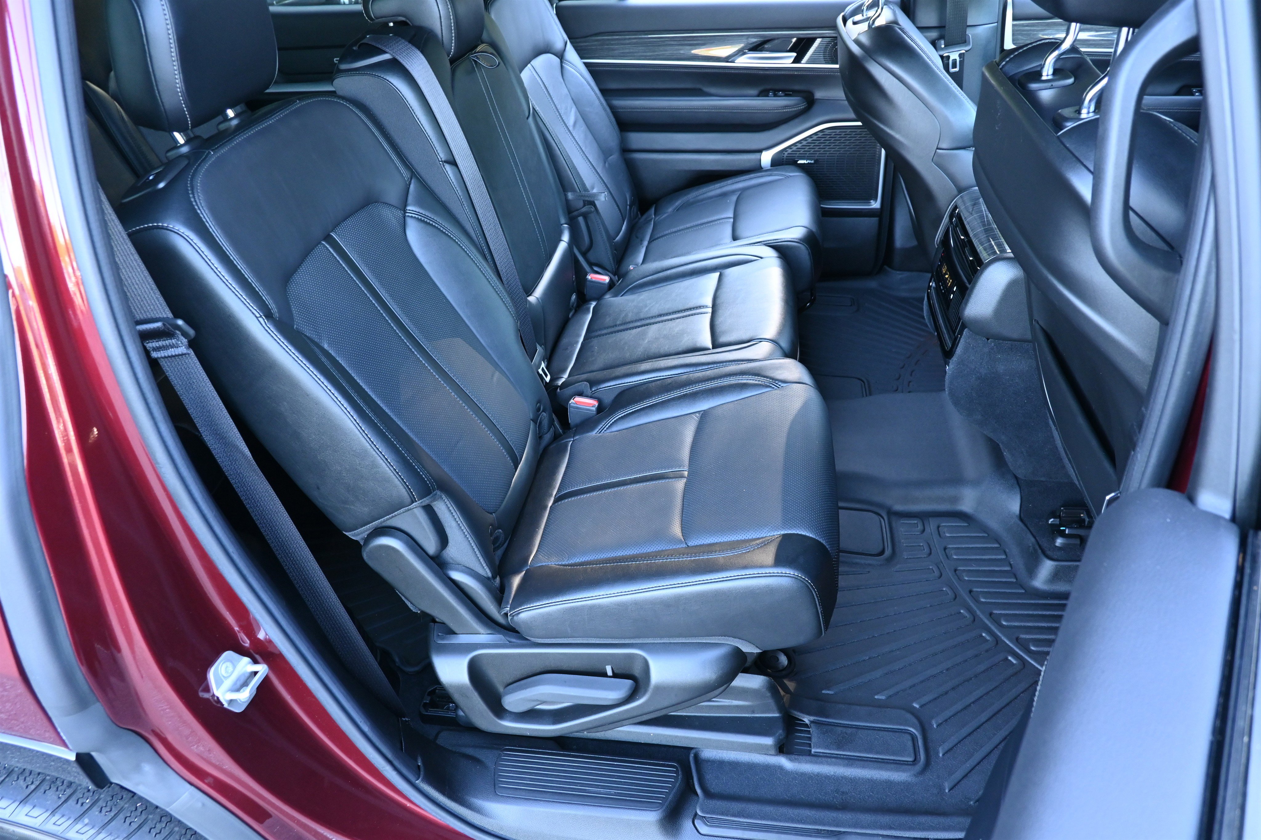 Used 2022 Jeep Wagoneer Series II image 23