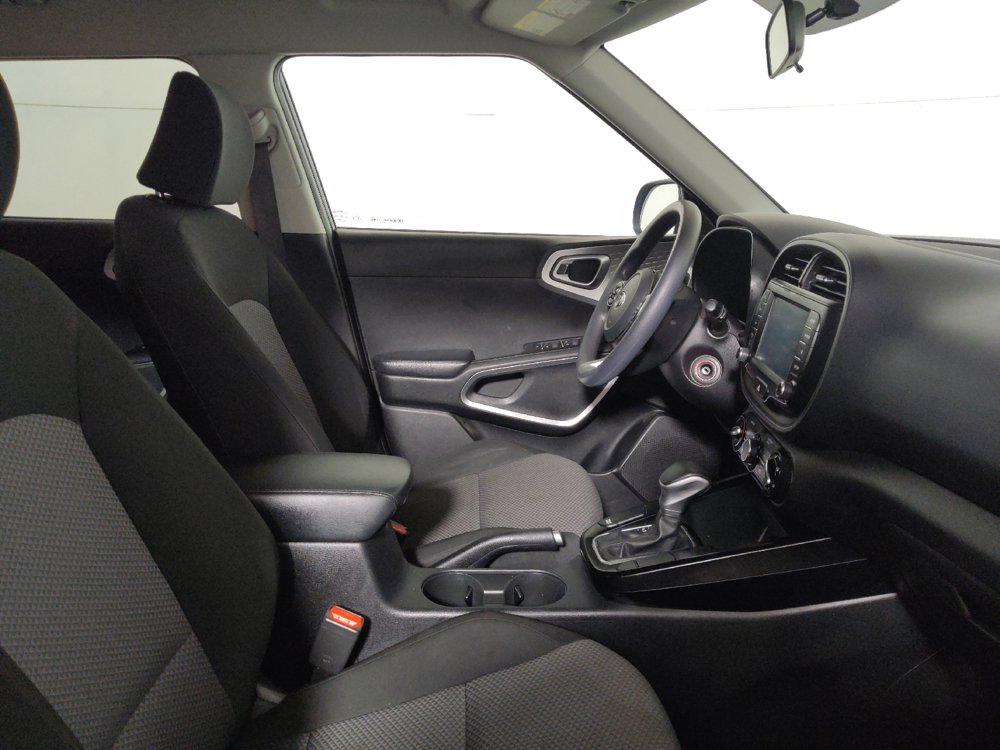Used 2020 Kia Soul LX FWD image 21
