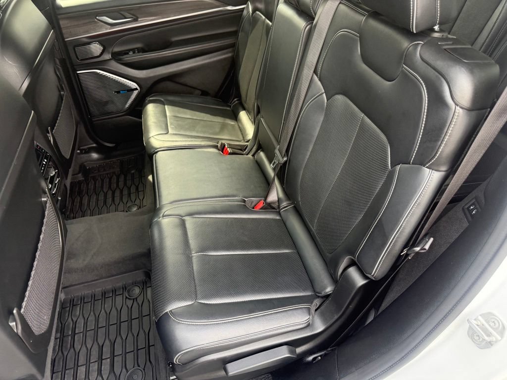 Used 2021 Jeep Grand Cherokee L Overland w/ Advanced Protech Group III AWD/4WD image 35