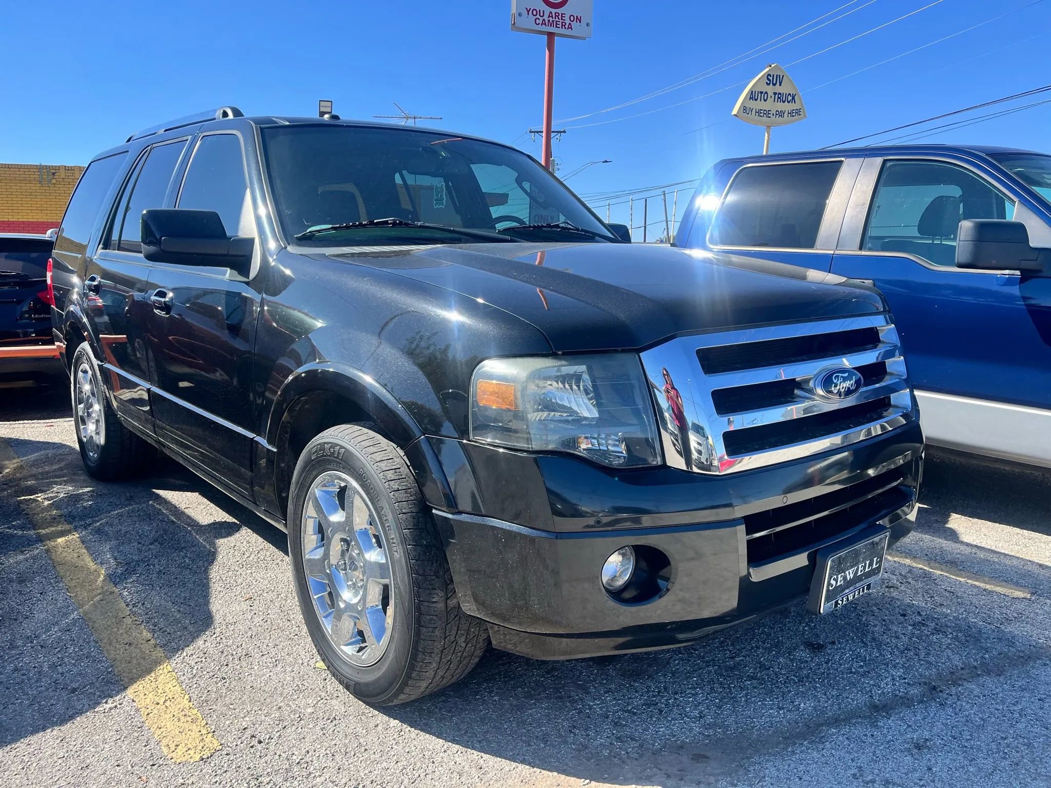 Used 2014 Ford Expedition Limited w/ Equipment Group 301A image 3