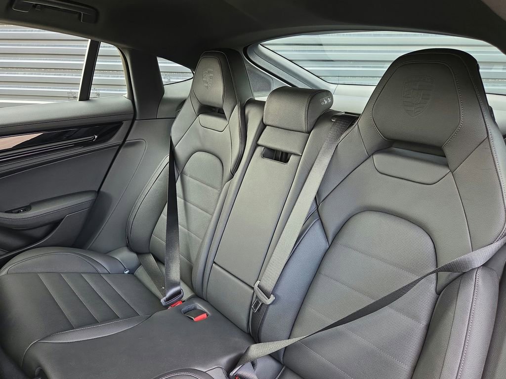 New 2026 Porsche Panamera 4 image 16