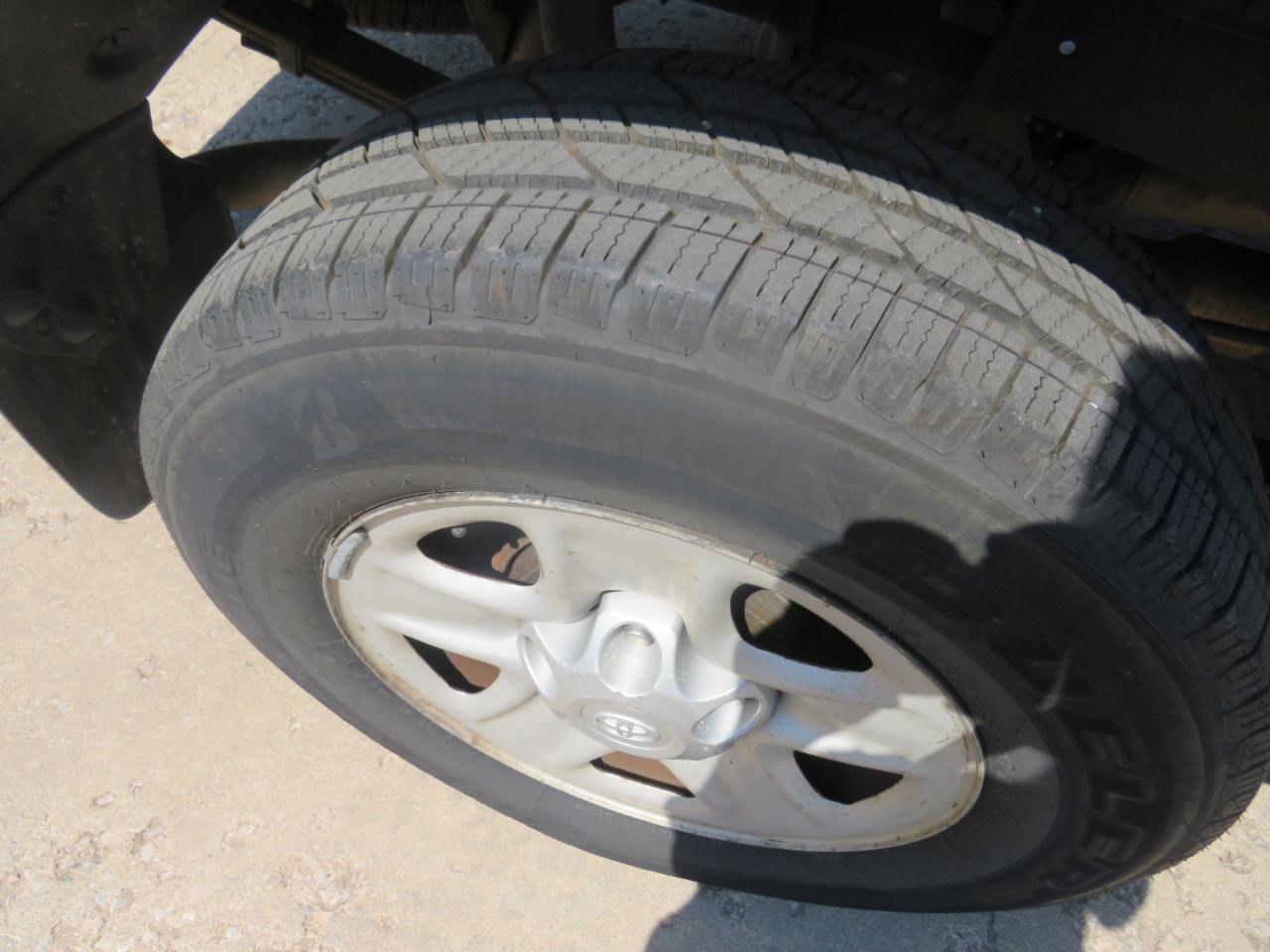 Used 2010 Toyota Tundra 4x4 Double Cab image 32