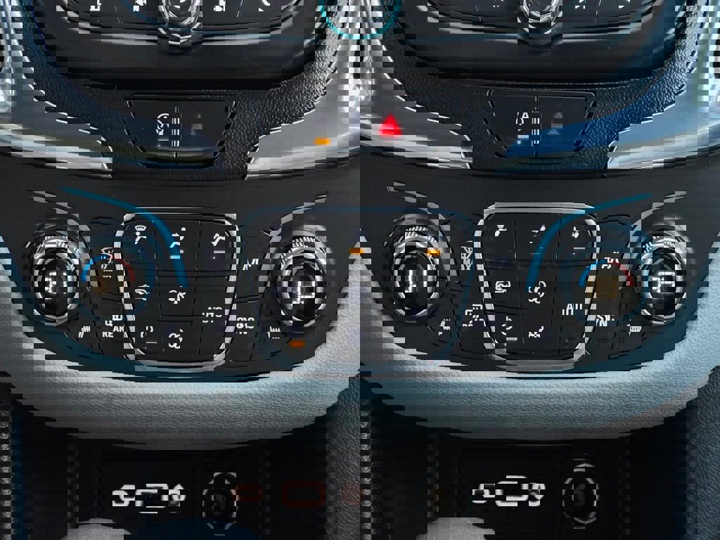 Used 2022 Chevrolet Equinox LT image 15