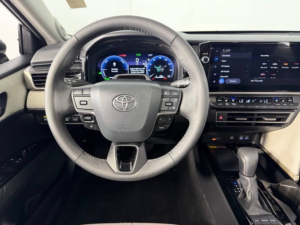 Used 2025 Toyota Camry XLE w/ Premium Plus Package FWD image 13