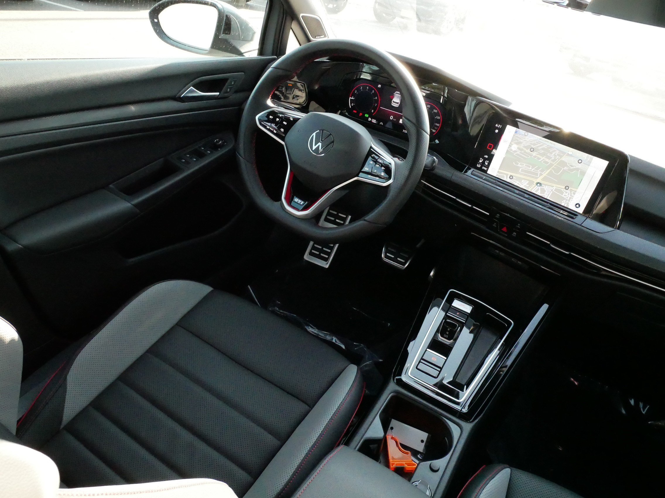 Used 2024 Volkswagen GTI Autobahn FWD image 9