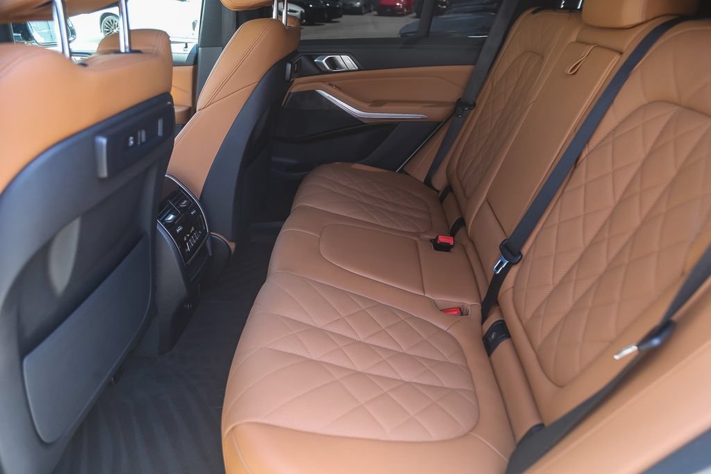 Used 2023 BMW X5 sDrive40i w/ Parking Assistance Package RWD image 15