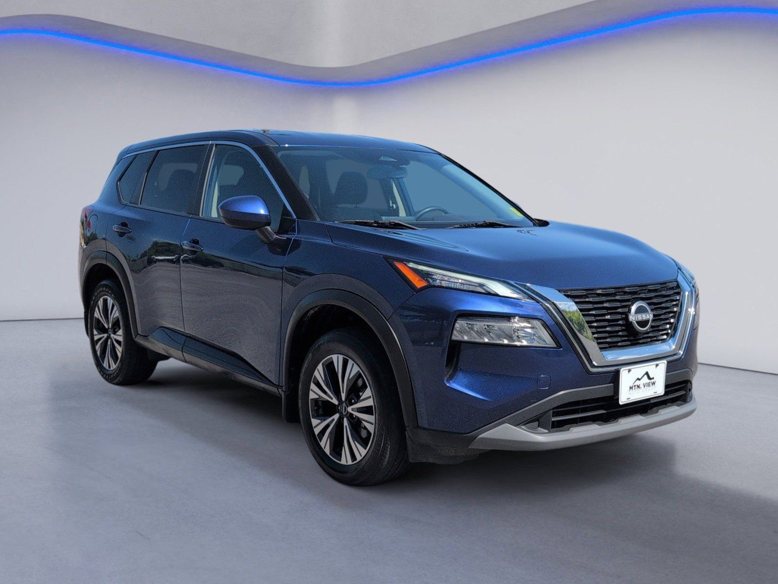 Used 2023 Nissan Rogue SV image 9