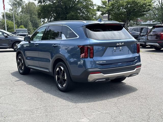 Used 2025 Kia Sorento EX AWD/4WD image 4