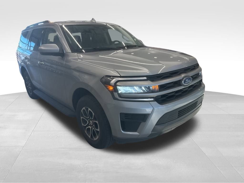 Used 2024 Ford Expedition XLT image 24
