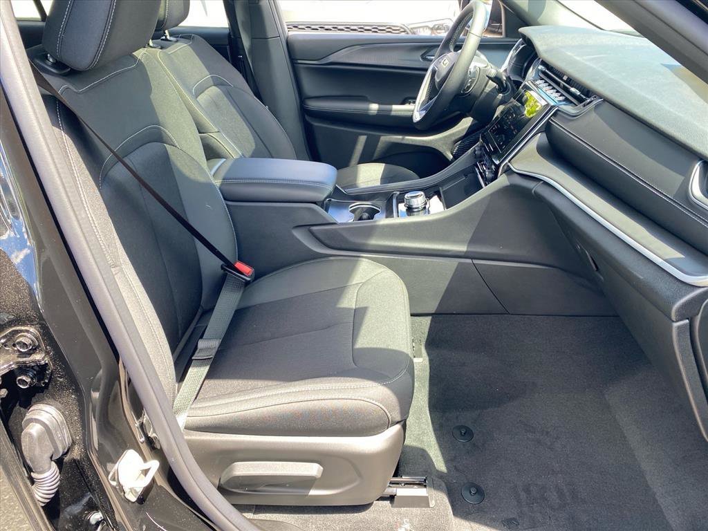 New 2026 Jeep Grand Cherokee L 4WD image 17