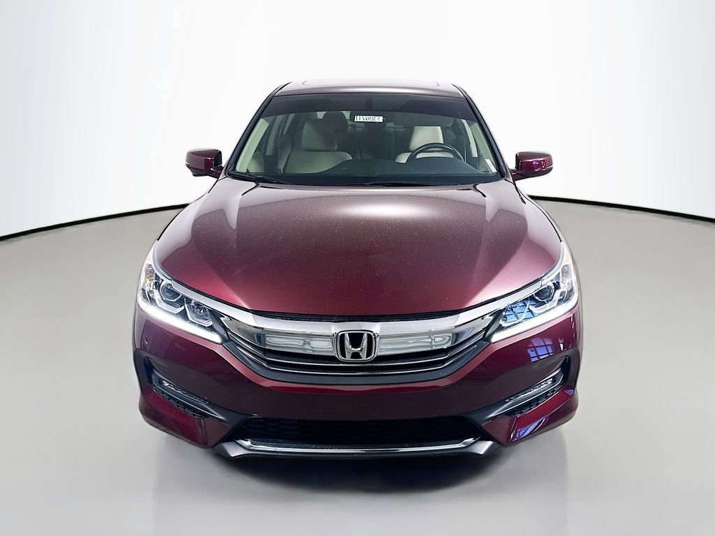 Used 2017 Honda Accord EX-L image 2
