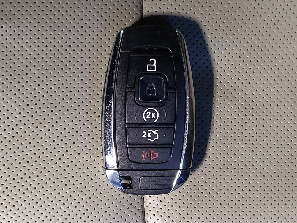 Used 2017 Lincoln MKZ Reserve w/ Luxury Package image 32