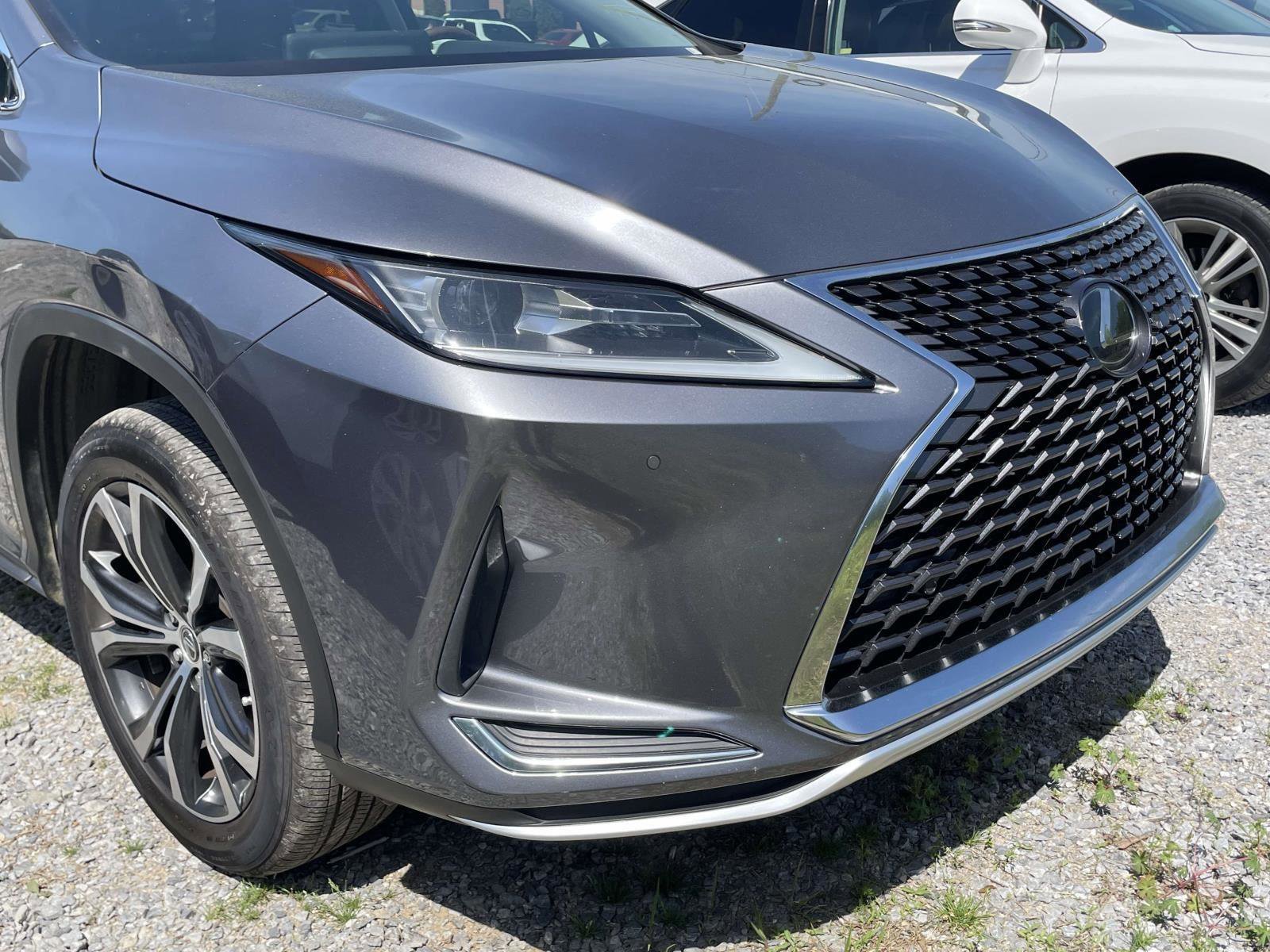Used 2020 Lexus RX 350L FWD w/ Premium Package image 2