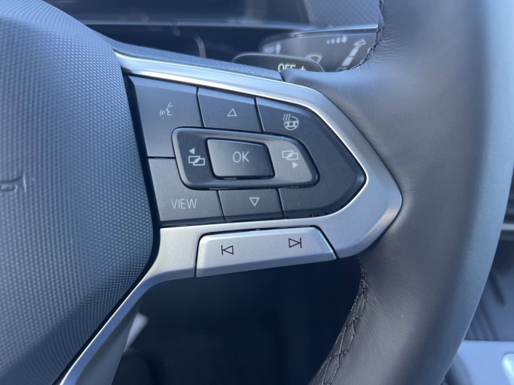 New 2026 Volkswagen Atlas Cross Sport SEL Premium R-Line image 32