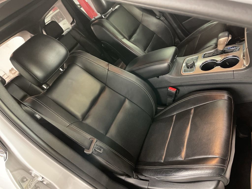 Used 2016 Jeep Grand Cherokee Limited w/ Luxury Group II AWD/4WD image 32