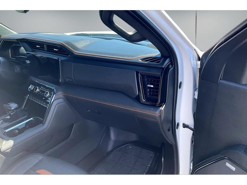 Used 2022 GMC Sierra 1500 AT4 w/ AT4 Premium Package AWD/4WD image 23
