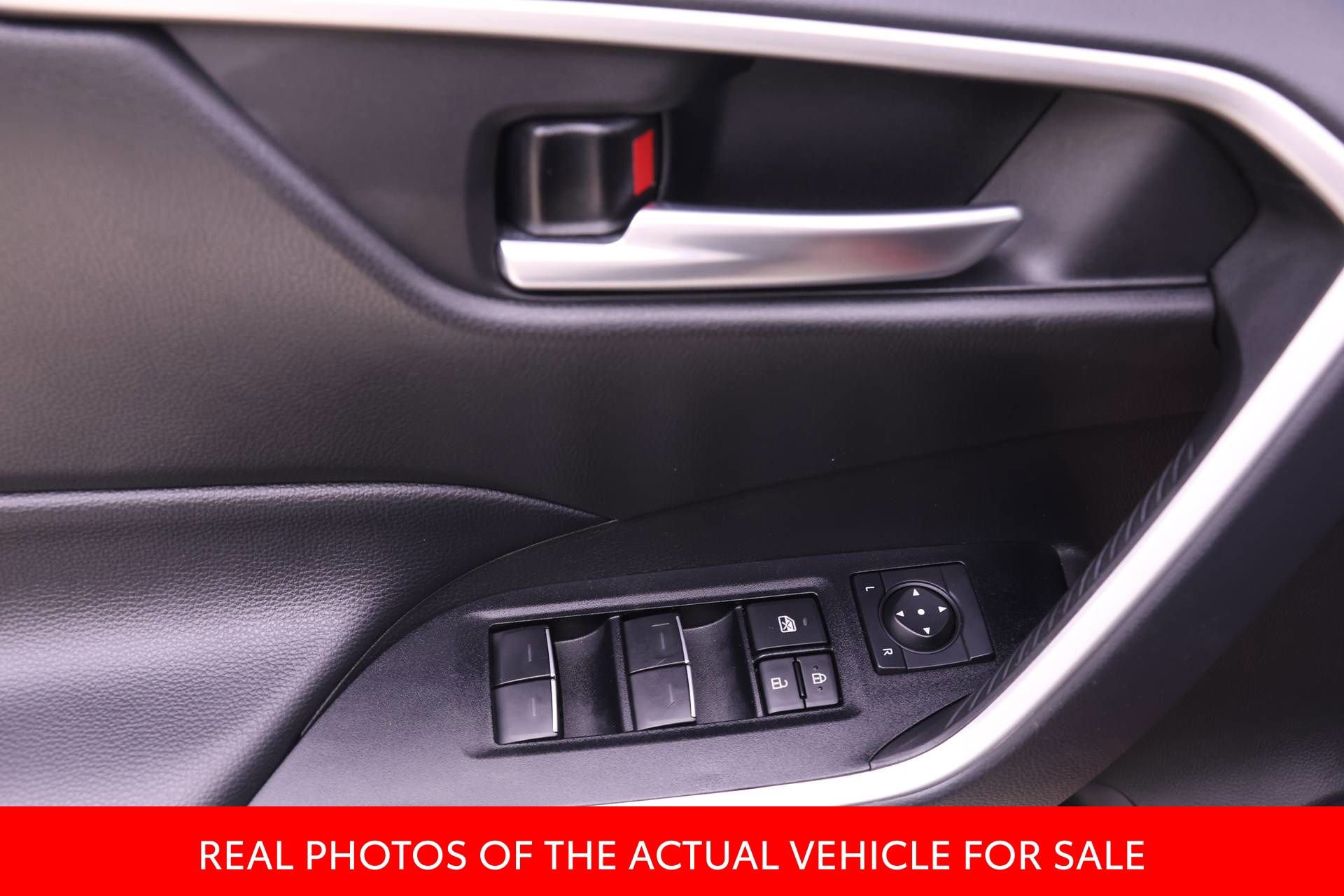 Certified 2025 Toyota RAV4 XLE image 9