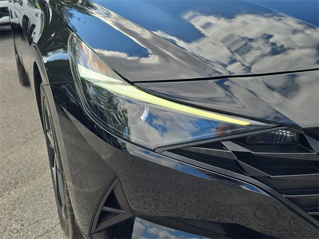 Used 2023 Hyundai Elantra SEL w/ Convenience Package image 7