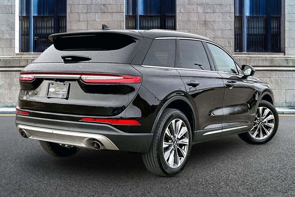 Used 2022 Lincoln Corsair Reserve w/ Elements Package image 11