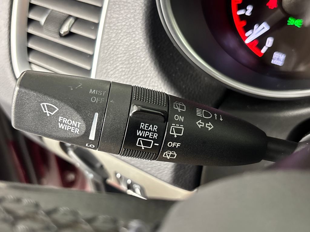 Used 2020 Dodge Durango SXT w/ 3rd Row Seating Group image 15