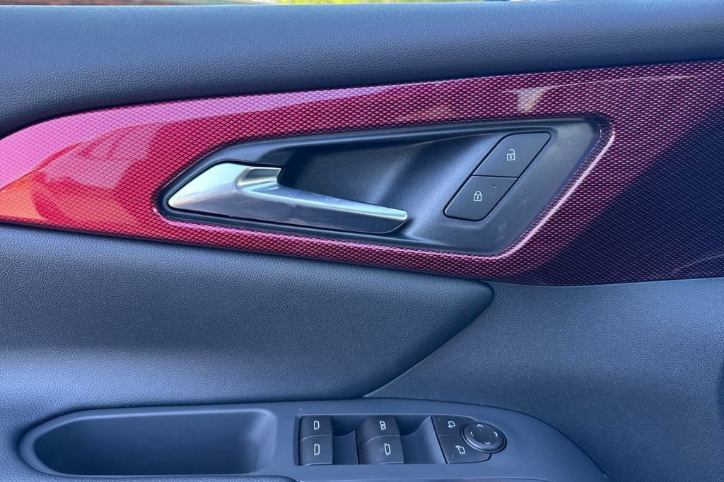 New 2026 Chevrolet Traverse Z71 w/ Driver Confidence Package AWD/4WD image 11