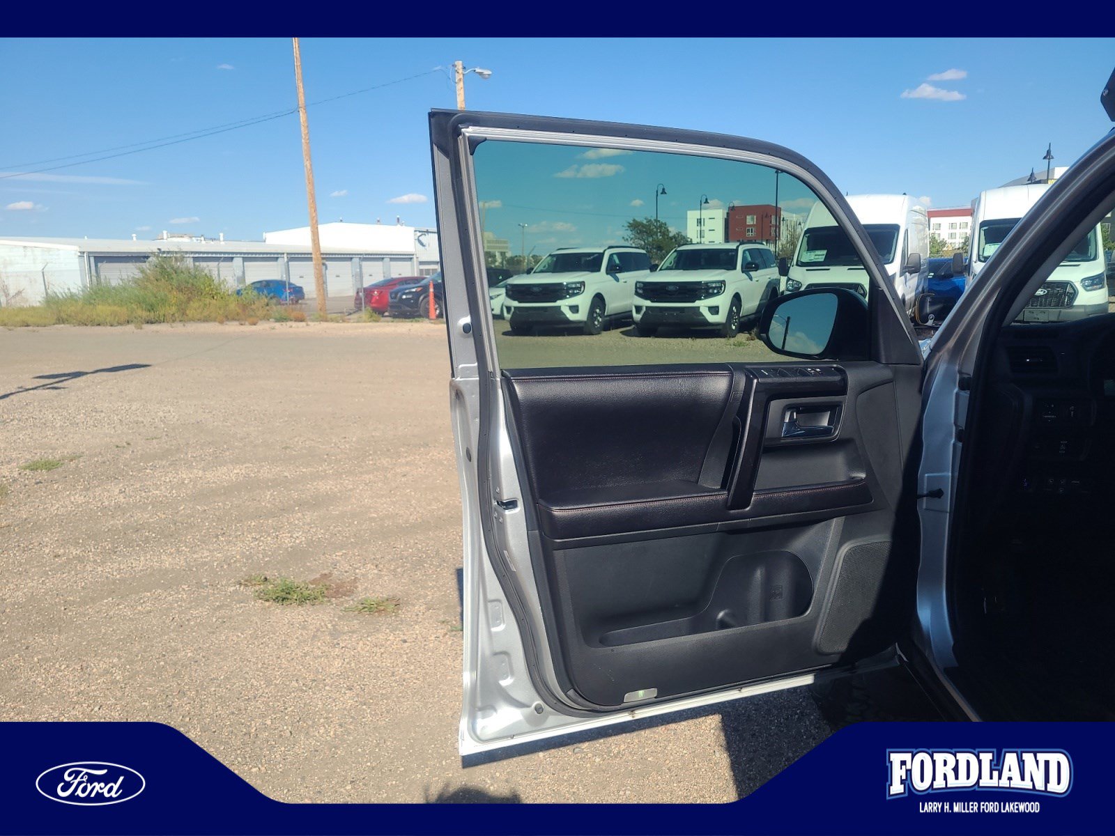 Used 2016 Toyota 4Runner Trail Premium AWD/4WD image 13