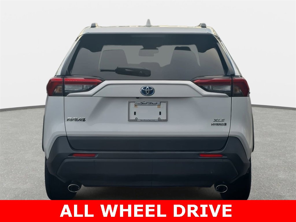 Used 2019 Toyota RAV4 XLE image 6