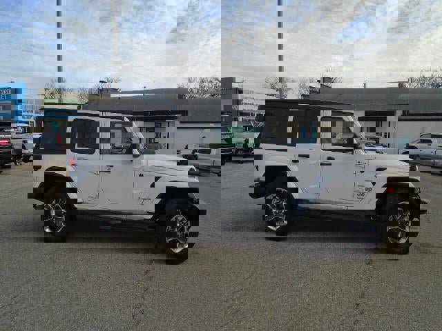 Used 2021 Jeep Wrangler Unlimited Sahara image 5