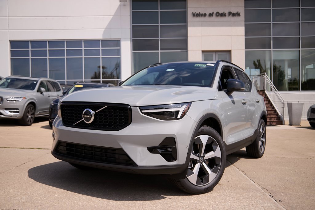 New 2026 Volvo XC40 B5 Plus w/ Protection Package Premier image 1