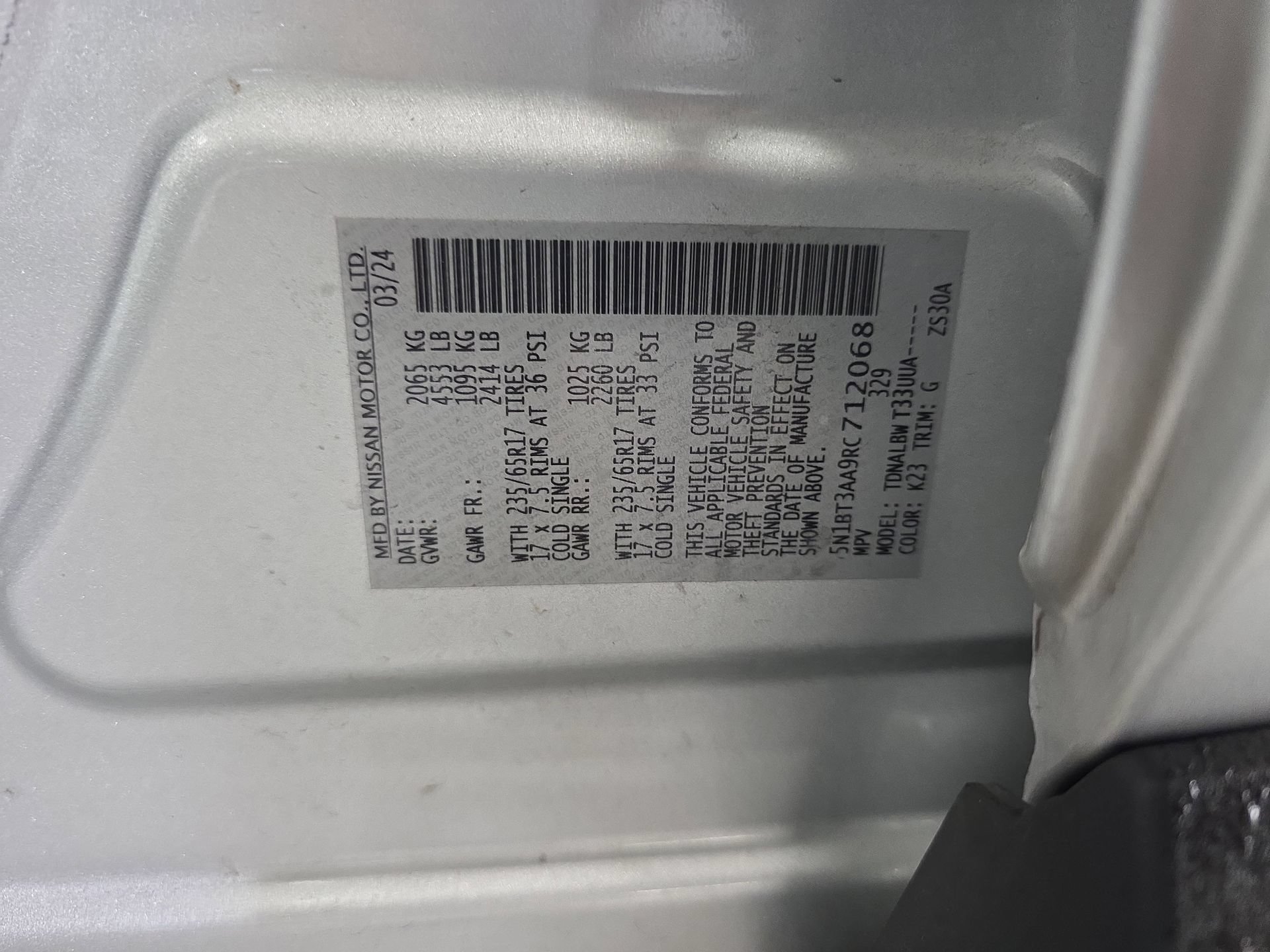 Used 2024 Nissan Rogue S FWD image 32