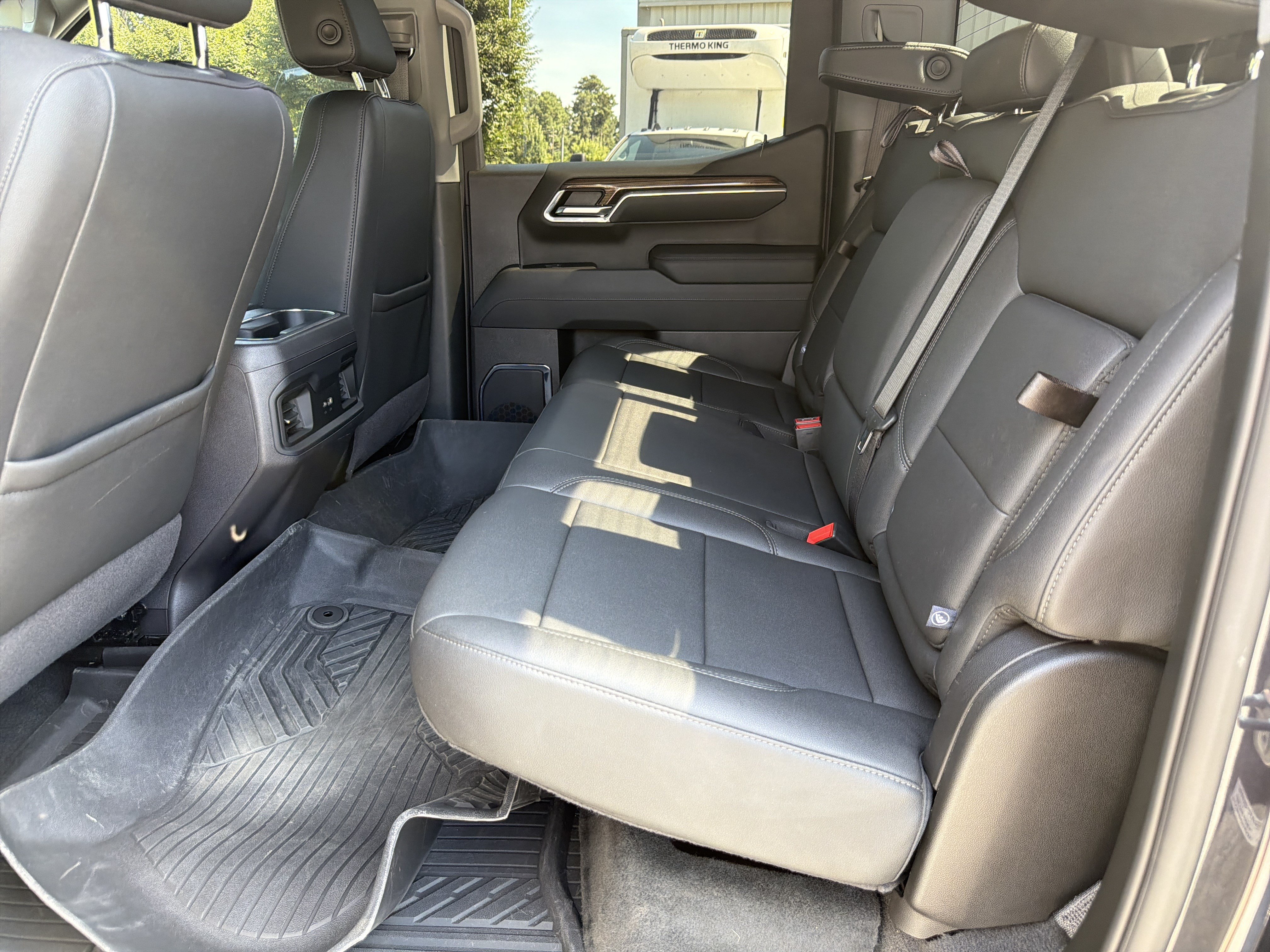 Used 2024 Chevrolet Silverado 1500 LT Trail Boss w/ Convenience Package II AWD/4WD image 24