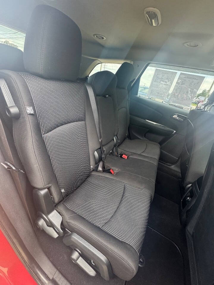 Used 2016 Dodge Journey SXT w/ Blacktop Package FWD image 21