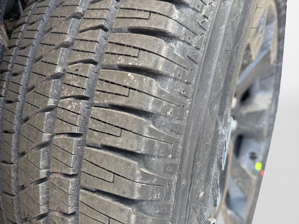 New 2026 RAM 1500 4x4 Crew Cab image 19