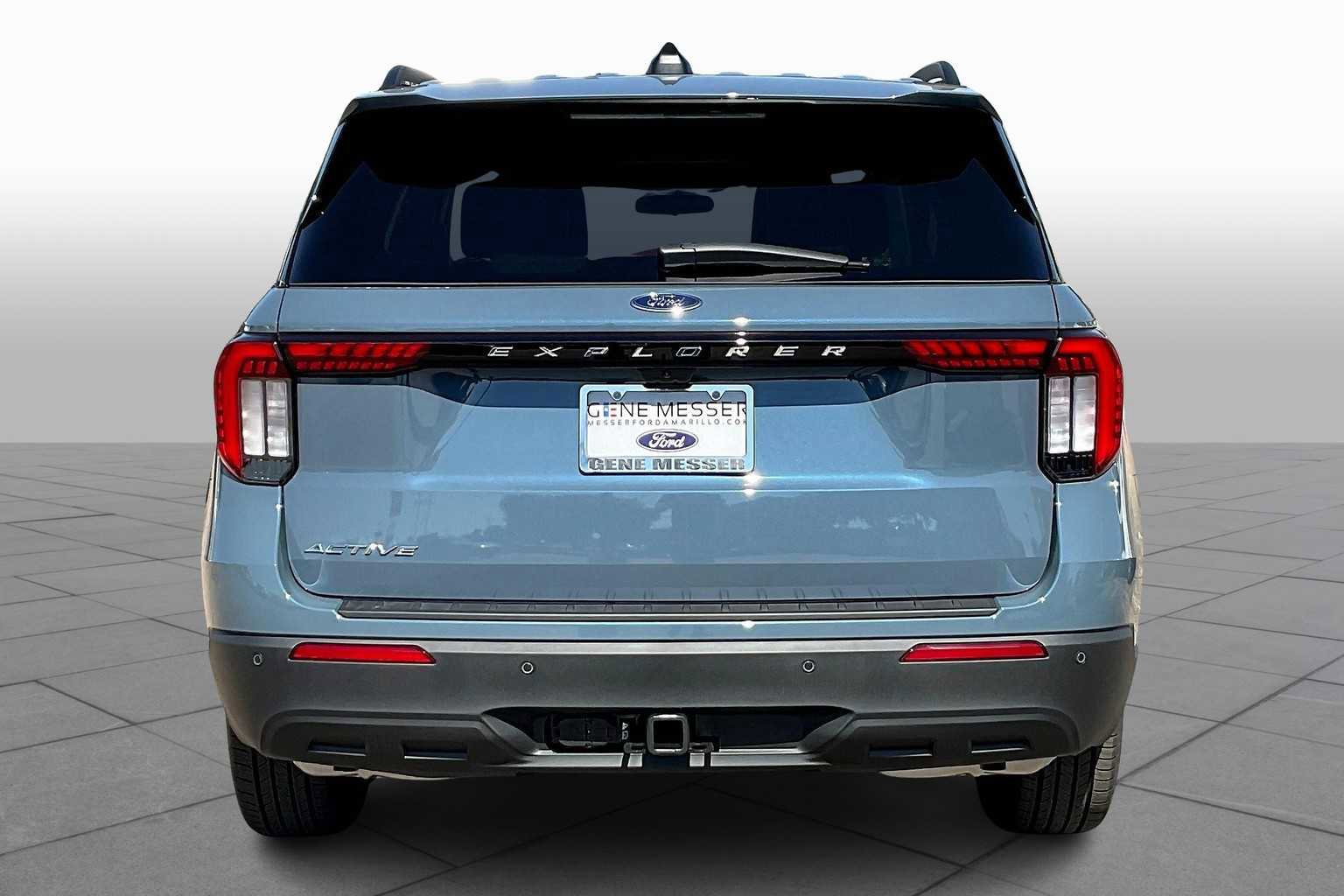 New 2025 Ford Explorer Active image 4