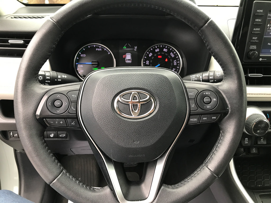 Certified 2021 Toyota RAV4 XLE Premium AWD/4WD image 18