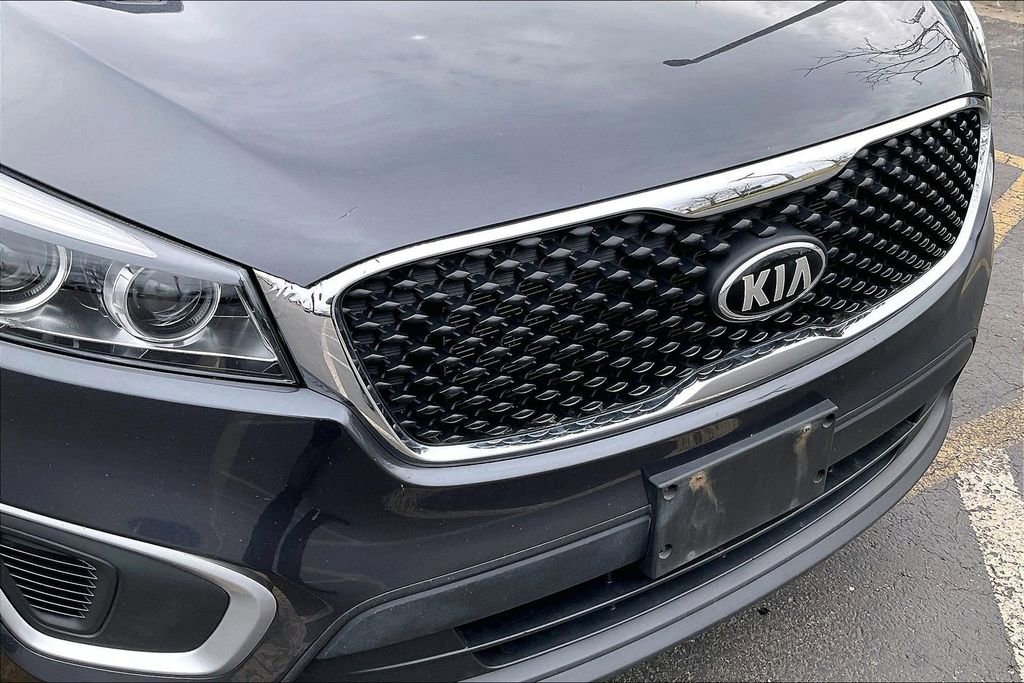 Used 2017 Kia Sorento LX image 34