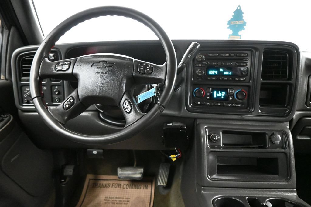 Used 2005 Chevrolet Silverado 2500 LT w/ Heavy-Duty Power Package AWD/4WD image 14