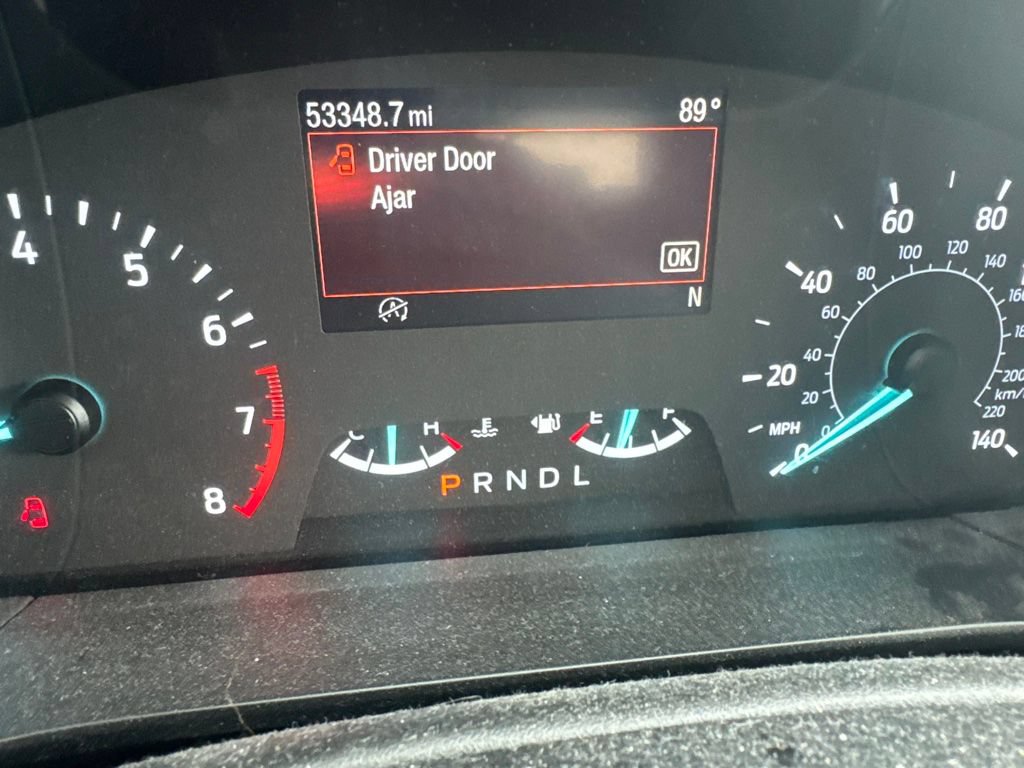 Used 2022 Ford Escape SE w/ Convenience Package FWD image 6